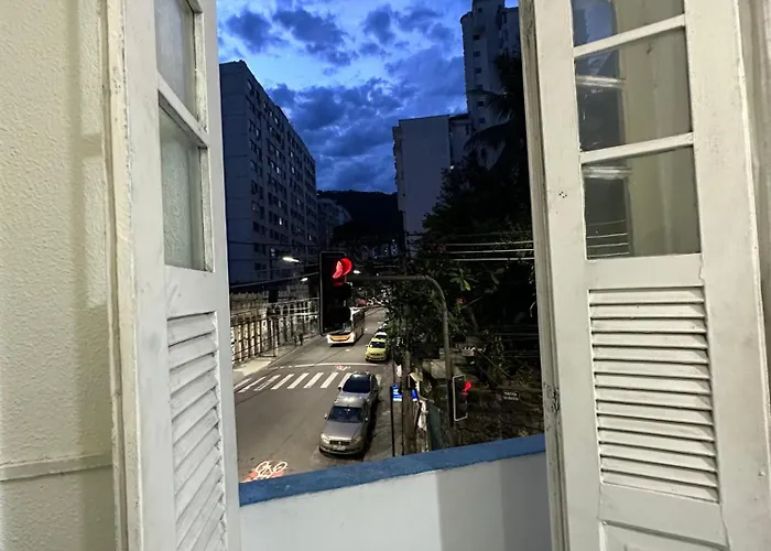 Alojamento com o café da manhã Apenas: Sirius Hostel