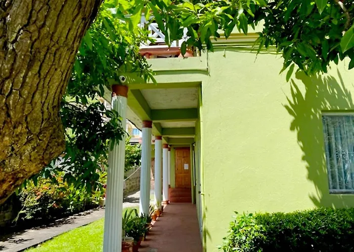 Casa Villa Apartments