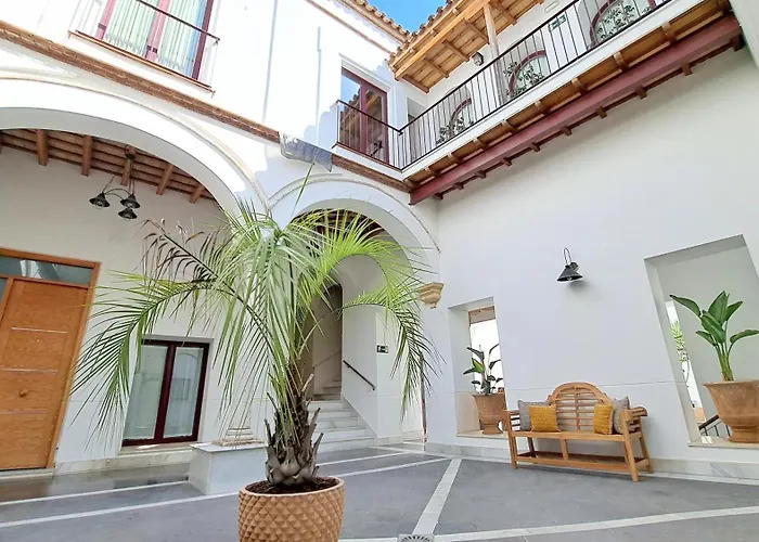 Apartamentos Sherry Center