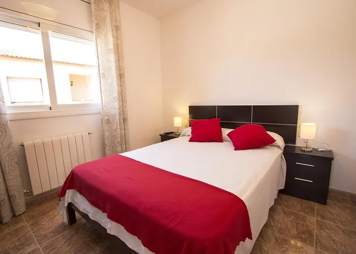 Catalunya Casas Tranquil Nature 'Feel' , Yet Only 4 Min To Beach!