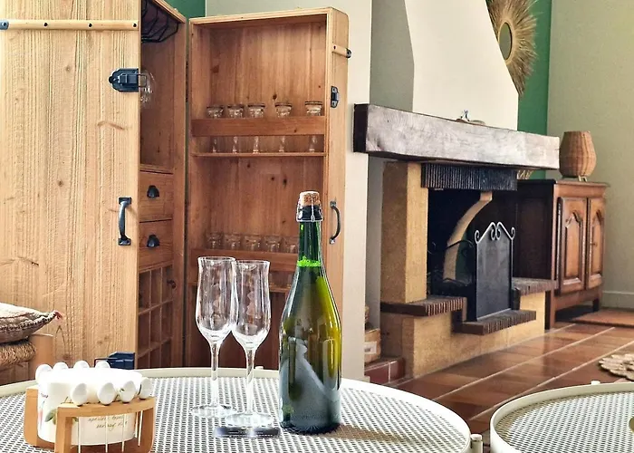 Bonheur dans le Finistère cosy jardin 2-8 pers