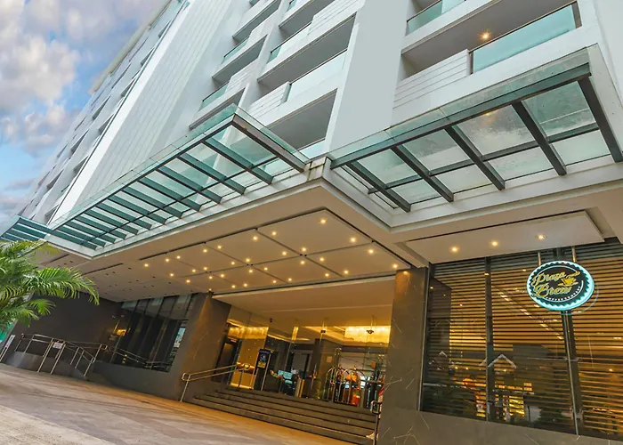 4 star hotel: The Plaza Lodge Baguio