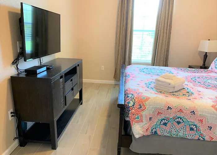 Universal Studios Area Apartment