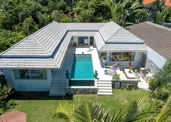 700M From Beach & Luxury