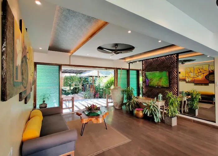 Jacuzzi hotel: Fazlani Natures Nest - The Wellness Retreat