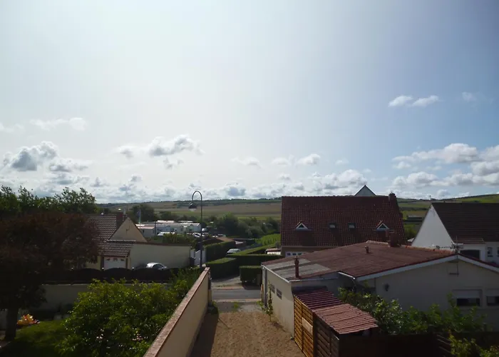 Cambuse Appartement à Sangatte au premier étage à 50 metres de la plage