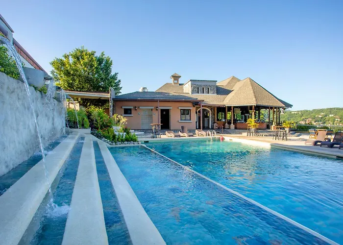 Central hotel: Villas Sol Beach Resort