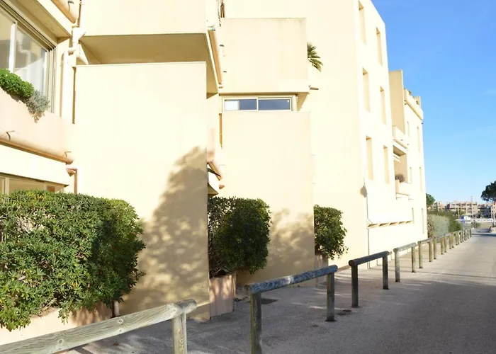 Studio 4 couchages avec terrasse à Bormes-les-Mimosas - FR-1-251-130