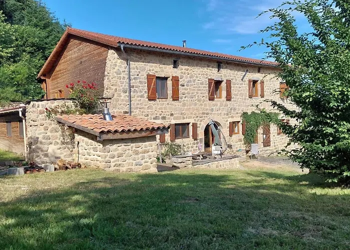 Grange De Sagne maison et table d hôtes avec dîner sur réservation