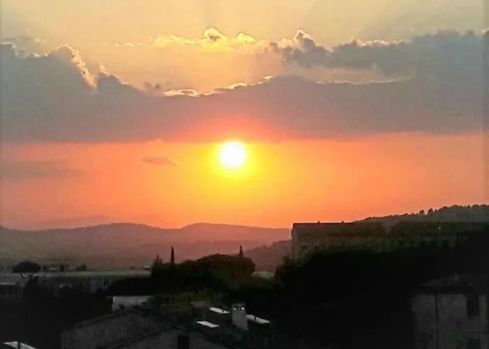 Duplex de charme avec terrasse au coeur du village