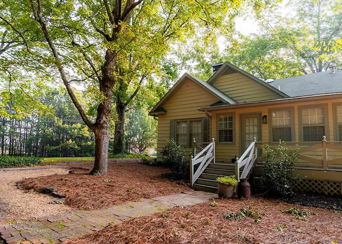 Beautiful Home In Historic Downtown Norcross