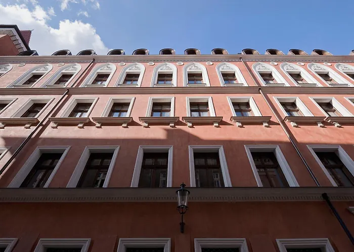 Palazzo Rosso Old Town