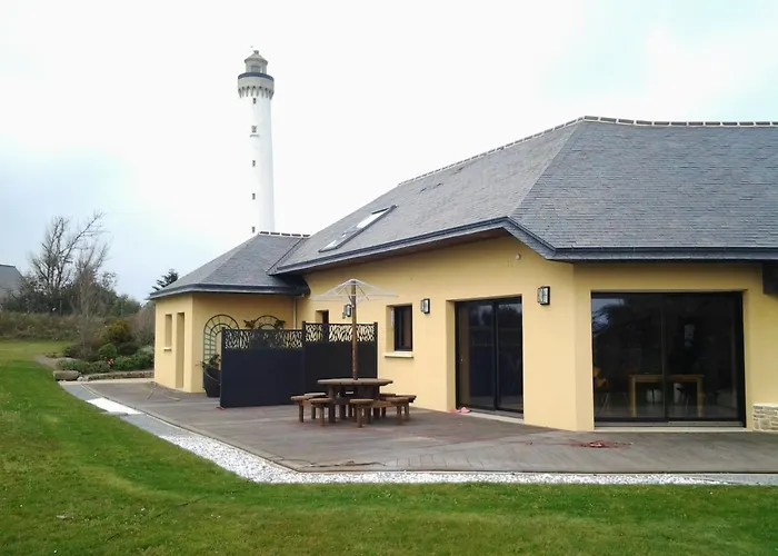 Le Phare de Trézien - Proche plage