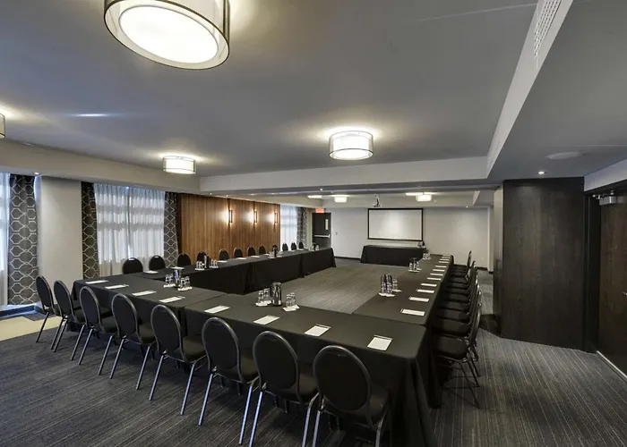 Family resorts Hampton Inn & Suites By Hilton Quebec City Levis