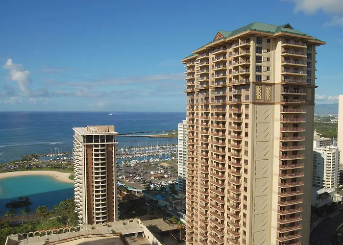 3 star hotel: Hilton Grand Vacations Club Grand Waikikian Honolulu