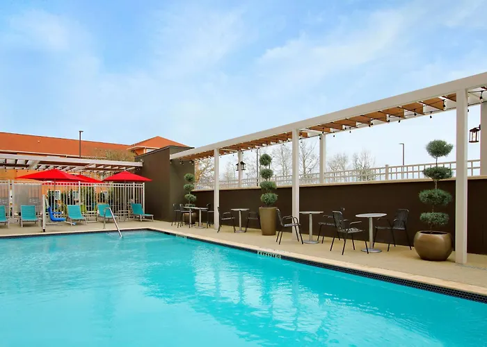 Dog friendly hotels Home2 Suites By Hilton Beaumont, Tx