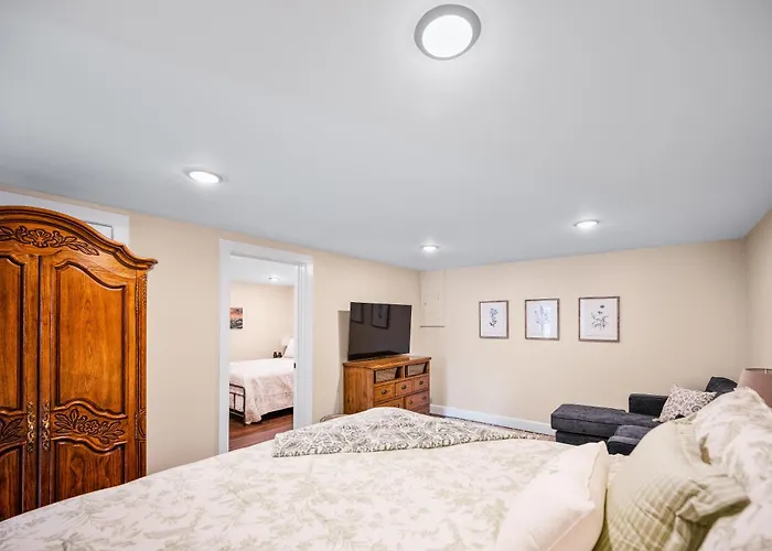 Country Cottage Basement Apartment