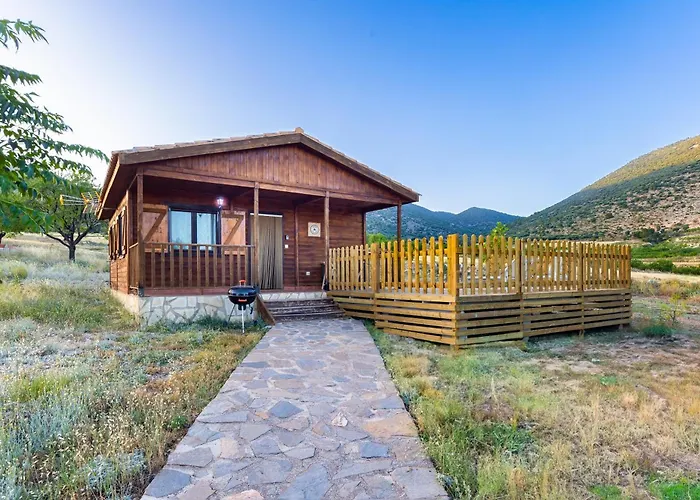 Aldea Los Odres - Cabañas de Madera de 1ª recién Reformadas con Piscina y BBQ Privada