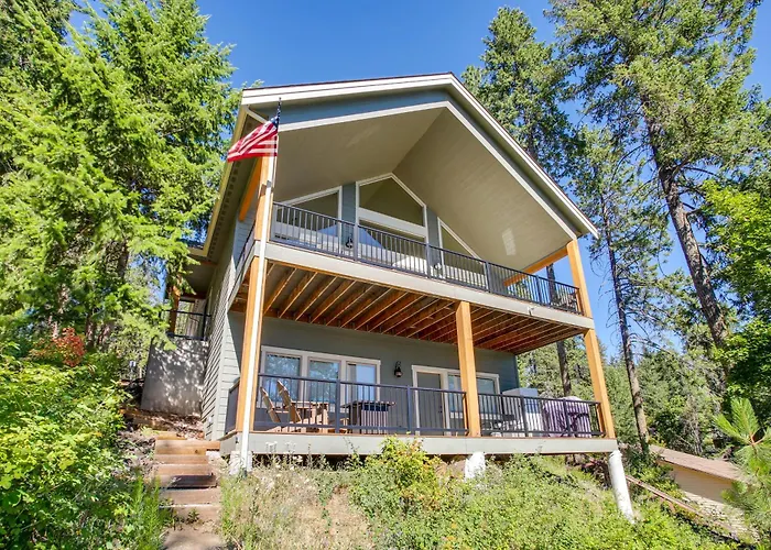 Loon Lake Waterfront Retreat: 2 Decks & Dock!