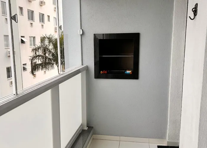 Apto confortável com 3 quartos