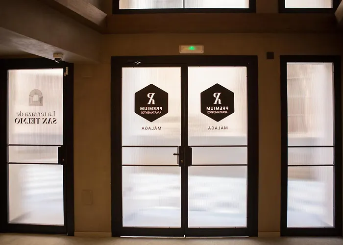 Apartamentos Málaga Premium - Calle San Telmo