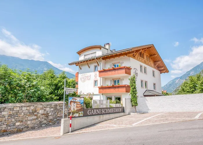 Hotel mit Pool: Garni Schmiedhof