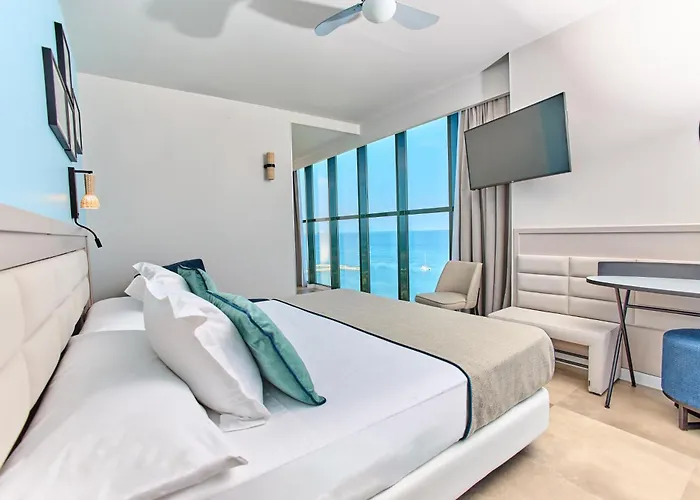 Hotel Jacuzzi: Leonardo Hotel Fuengirola Costa del Sol