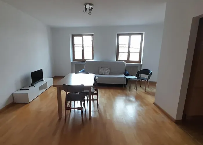 Vintler Apartments