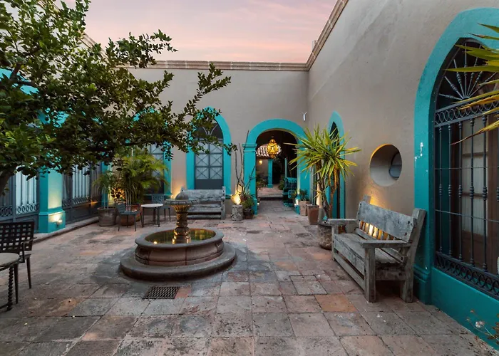Casa Antigua