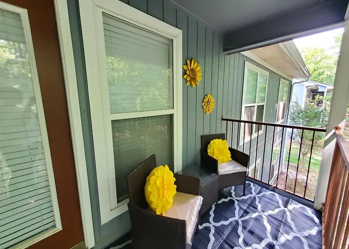 A Touch Of Sunshine Ideal For Long Term Stays