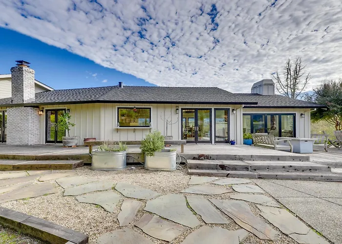 Tranquil Santa Rosa Home W/ Private Pool & Views!