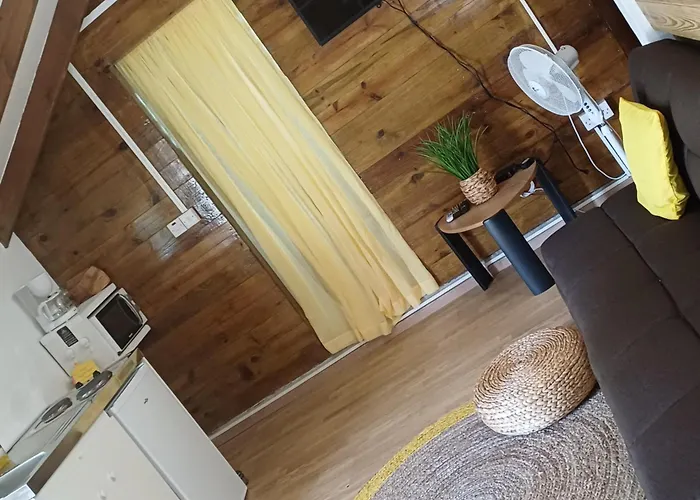 Portsmouth Cottage Haven Escapes