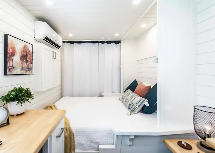 New Oak Grove-Container Retreat