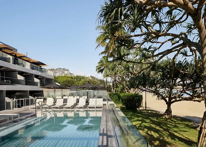 Netanya Noosa Beachfront