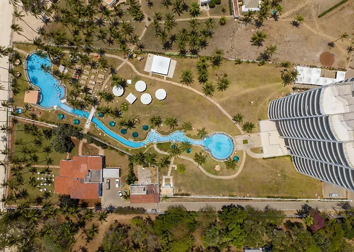 Beach hotel: Sun N Sand Beach Resort