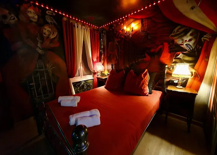 Le Cirque Ensorcelé - Le Studio Maudit&Cosy