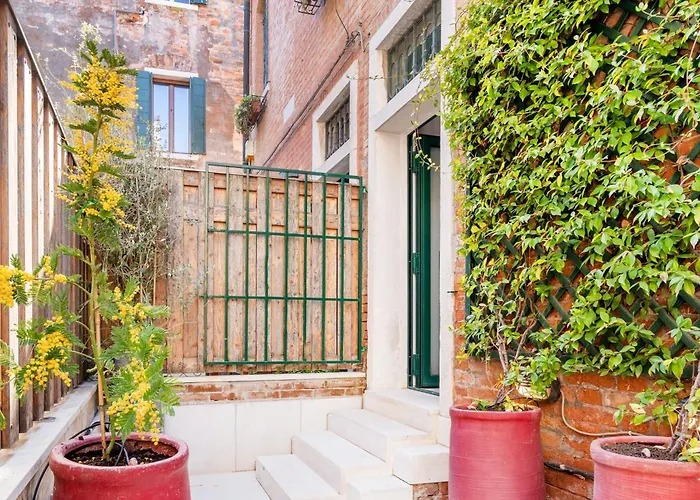 Appartamento Di Lusso Con Terrazza Sull'Acqua