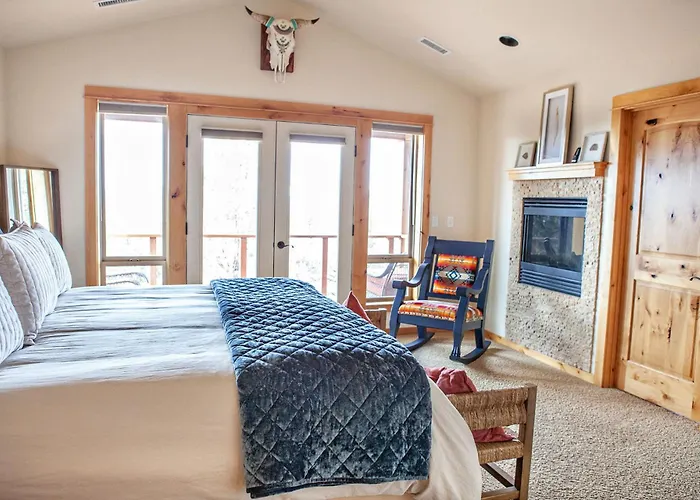 West Ridge Craftsman With Amazing Views