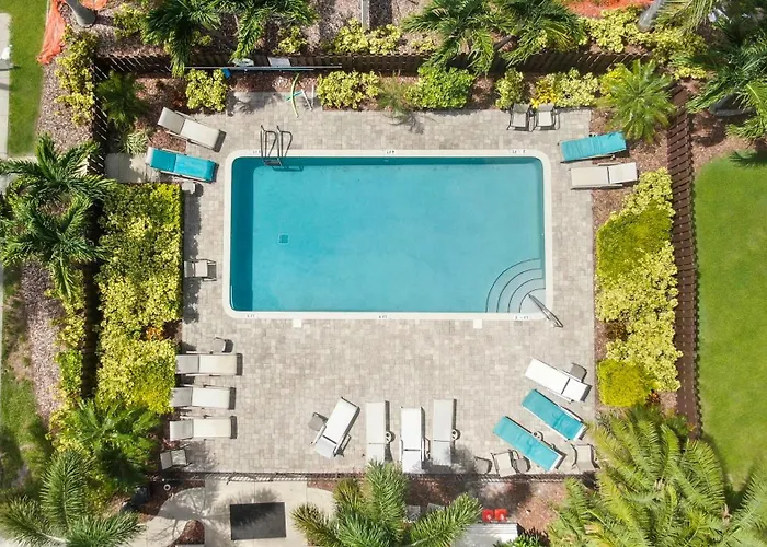 Crystal Bay Historic Hotel