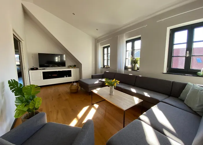 Apartment: Glück in Sicht