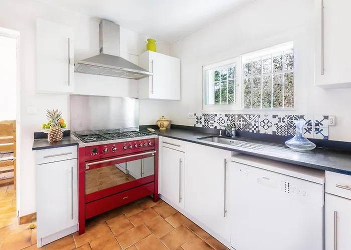 Beautiful Home In Miramas