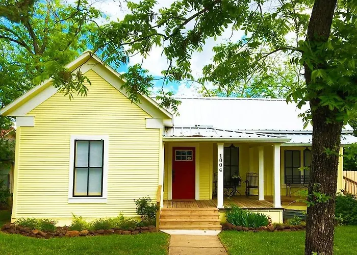 Aunt Hattie'S Farmhouse