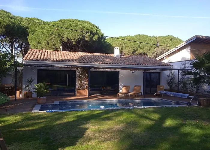Corner Of Paradise With Heated Swimming Pool