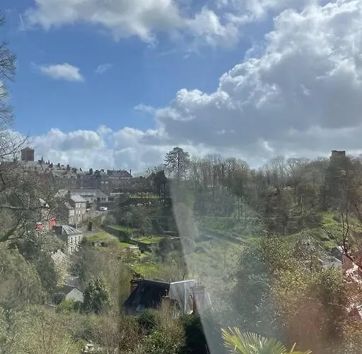 Demeure exceptionnelle proche du château de Vire