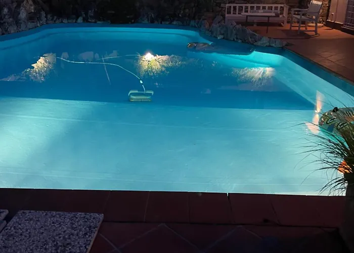 Villa Di Lusso Con Piscina