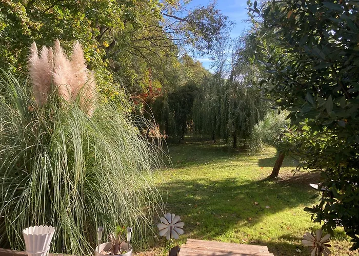 GITE Voie Verte , jardin, CV LOUHANS
