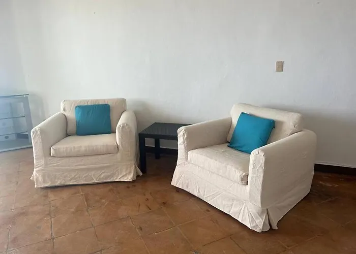 Moderna Casa De 3 Dormitorios Con Cama King Size Y Vistas Al Horizonte De La Piscina