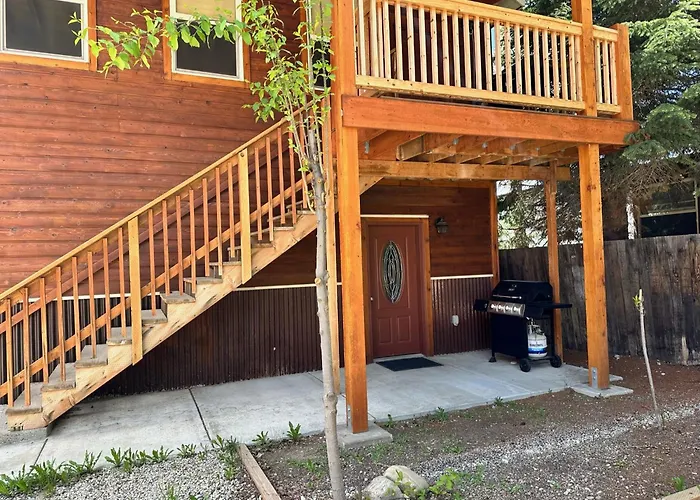 Yellowstone Cabins And Rv