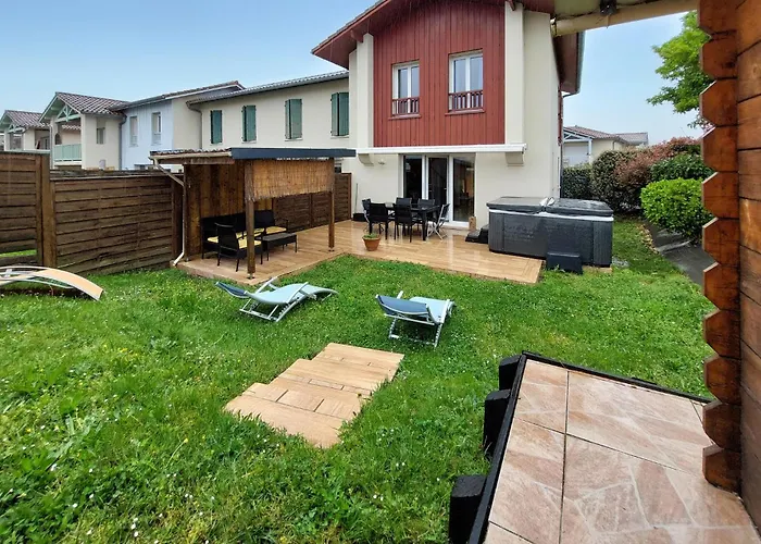 3 Bedroom Gorgeous Home In Angresse