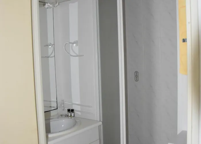 Appartement 1 chambre, avec loggia et vue sur le Port Olona